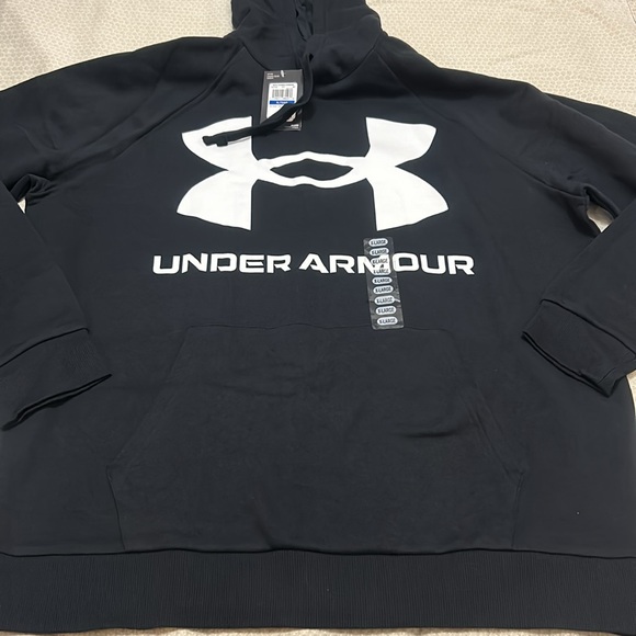 Under Armour Other - NWT Under Armour Men’s Hoodie Size XL Black